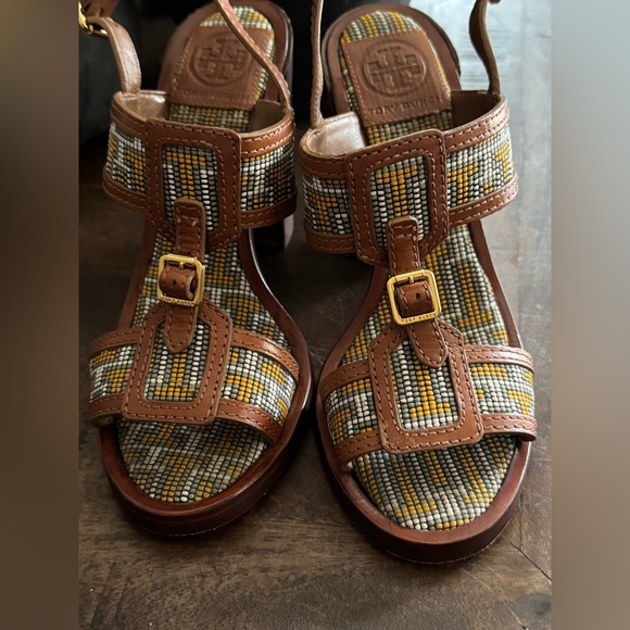 EUC Tory Burch Florian Aztec leather Sandal size 7 - Picture 4 of 14